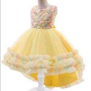 Like new * Hi-Lo little girls Dress size 130